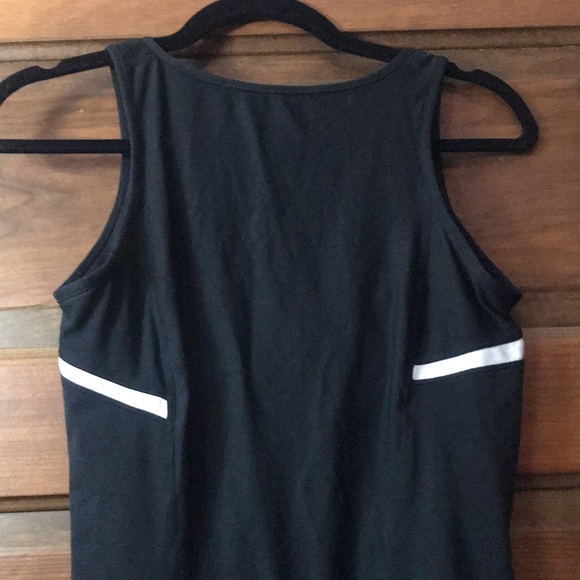 FINAL! Must go by 8/15 Nike FitDry tank - Picture 2 of 2